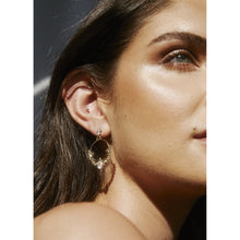 Load image into Gallery viewer, Scarlette Earring
