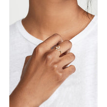 Load image into Gallery viewer, Serpent Pave Petite Ring

